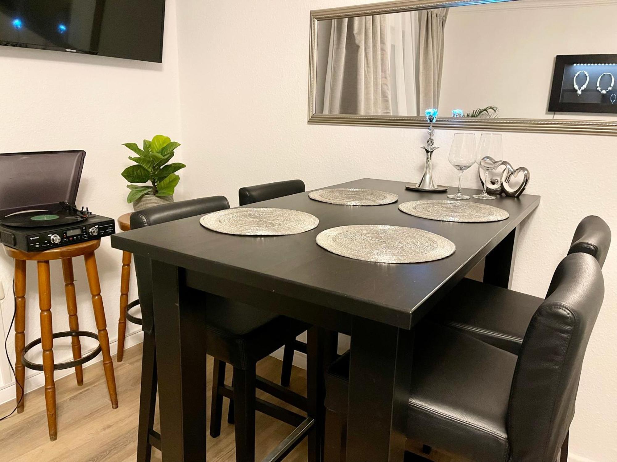 Tunnel Apartment - Nordbahntrasse, Kontaktloser Self-Check-In, Netflix Wuppertal Exterior photo